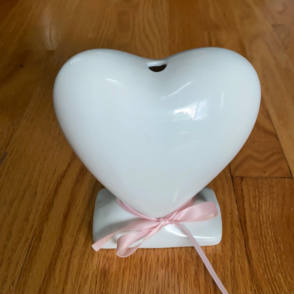 Heart Bank/ Bud holder